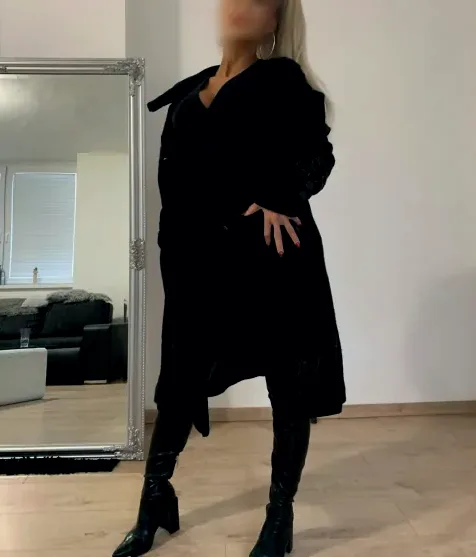 Aina, 24 años
