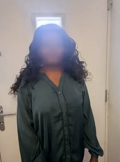 Candela, 33 años
