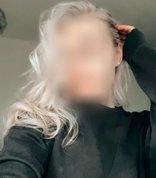 Manuela, 24 años